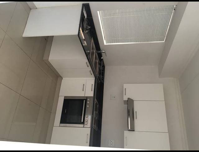 1 BEDROOM PROPERTY TO RENT IN UMHLANGA RIDGE